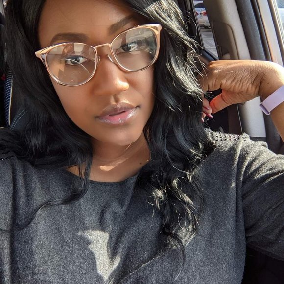 Meet your Posher, Katrina - Picture 4 of 4